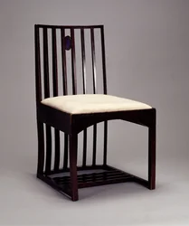 Stol i tegnestuen, HousHill, Glasgow, 1904 (træfarvet mørkt, indlagt med farvet glas)