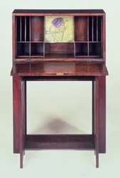 Skrivebord til det blå soveværelse i Houshill, 1904 (åbent, se 45594 for lukket)