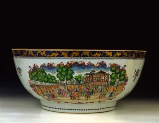 En famille rose "London" punchbowl, med udsigt over Grand Walk, Vauxhall Gardens, ca. 1750-1800