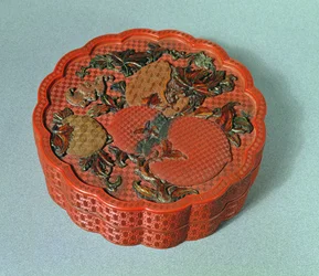 Æske med okker, grøn og brun dekoration, 1700-tallet (cinnoberlak)