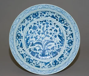 Stort fad, slutningen af det 14. århundrede (porcelæn)