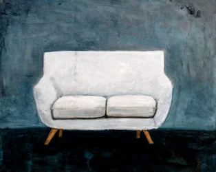 Rolig hvid sofa