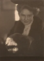 Pige med muffe, 1906.