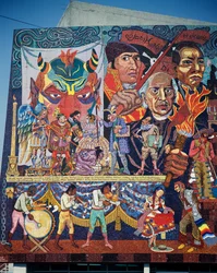 Hidalgo, Morelos og Juarez, helte i kampen for uafhængighed, detalje fra mosaikmaleriet på facaden af Oprørernes Teater, Mexico City. Mexico, 20. århundrede.