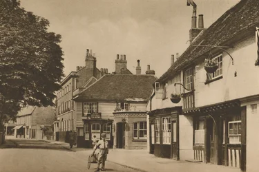 Church Street, Chiswick, med hvad der plejede at være Burlington Arms, c1935.