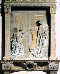 Bebudelse, af Donatello (ca 1386-1466), Basilica di Santa Croce (Basilica of Holy Cross) i Firenze, Toscana