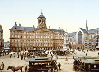 Det kongelige palads i Amsterdam fra Dam-pladsen, 1890-1900