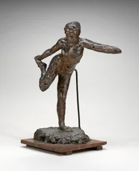 Danser holder sin højre fod i sin højre hånd, ca. 1900-1911 (brun voks og plastilin)