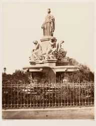 Nîmes, springvand