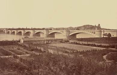 Tarascon. Viadukt