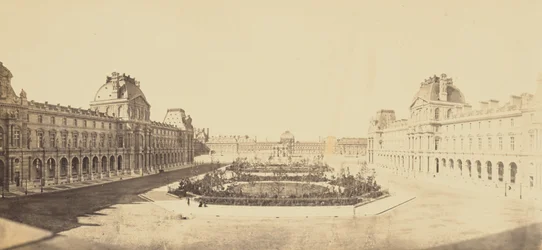 [Cour Napoléon set mod Tuilerierne, Louvre, Paris]
