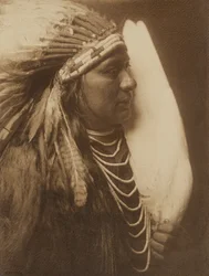 [Tre fjer - en nez perce-indianer].