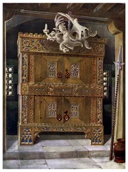 sengotisk schrank, 1910.
