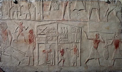 Opstilling af fødevarer i lagerbygninger, vægrelief af kalksten, fra Horemhebs memfitiske grav i Saqqara, Egyptisk civilisation, Det Nye Rige, XVIII. dynasti