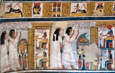 Egyptian antiquite: people of the Tomb of Roydani