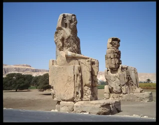 Egyptisk antikvitet: udsigt over Memnon-kolossen, periode Amenophis III, nyt imperium