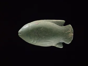 Fiskeformet fad (glas)
