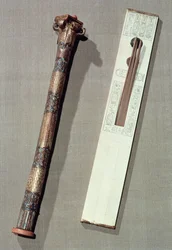 Skriftskriverpalet og et etui til at skrive siv, fra Tutankhamons grav (ca. 1370-52 f.Kr.) New Kingdom (se også 228566)