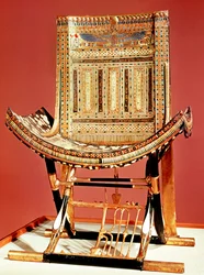 Faraonernes kirkelige trone, fra Tutankhamons grav (ca. 1370-52 f.Kr.) Nyt Rige (indlagt træ) (se også 59232)