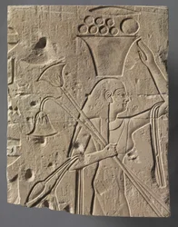 Kvindelig offerbærer, ca. 667-647 f.Kr