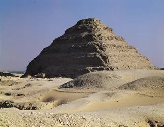 Trinpyramide af kong Djoser (ca. 2667-2648 f.Kr.) Det gamle kongerige