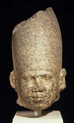 Kolossalt hoved muligvis af King Khufu (Cheops) Old Kingdom (rød granit)