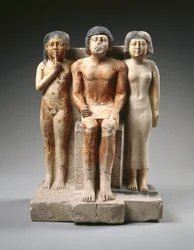Statue af Nykara og hans familie, sent 5. dynasti, Det gamle kongerige, ca. 2455-2350 f.Kr. (malet kalksten)