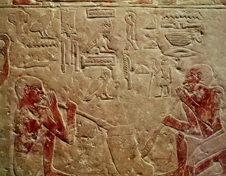 Relief forestillende glaspustere, fra Mastaba i Kaemrehu, Saqqara, Det Gamle Kongerige, ca. 2325 f.Kr. (malet kalksten)