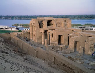 Egyptisk antikvitet: udsigt over templet Kom Ombo. 2. århundrede f.Kr. Aswan. Egypten