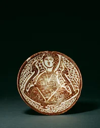 Fatimid rig brunglans figurkonisk skål