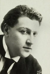 Portræt af Sacha Guitry (foto)