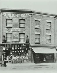 3-4 Gainsborough Road: forhøjninger, London, 1899
