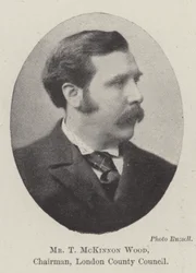 T McKinnon Wood, formand, London County Council