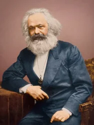 Portræt af Karl Marx i blåt jakkesæt