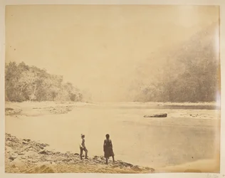 Teestaen på Bheerkotee.  Udsigt over Darjeeling. 1870