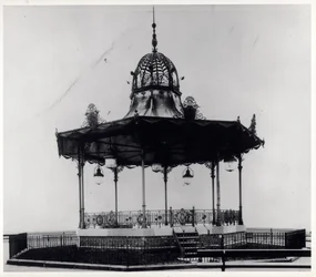 Ornamental bandstand i East End Park, Leeds