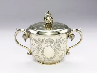 Dækket bæger, 1686