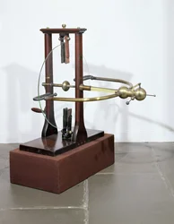 Elektrostatisk plademaskine, efter et design af Jan Ingenhousz (1730-99)