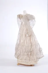 Aftenkjole, 1829 (silke og maskinvævet gaze)
