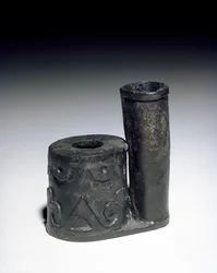 Blækhus med penneholder, 1600-tallet (tin)