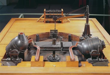 Model af konverteren opfundet af Henry Bessemer (1813-98) i 1855