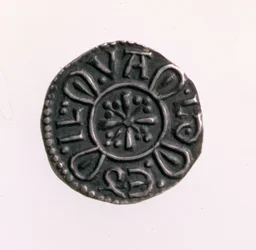 Penny of Offa, King of Mercia, 757-96 (bagside) (sølv) (for forside se 168071)
