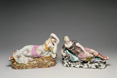 Liggende figurer af Cleopatra (69-30 f.Kr.) og Mark Antony (ca. 82-30 f.Kr.), Staffordshire, ca. 1810-20 (perletøj)