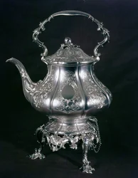 Tekande og kedel med lampestage og brænder af Mrs. Barnard, London, 1852 (sølv)