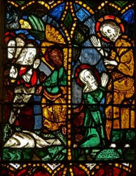 Det østlige vindue viser en opstandelsesscene: de hellige kvinder ved graven; Maria Magdalene med Kristus?
