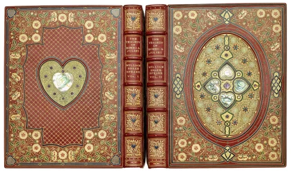 Øvre og nederste coversæt, med hjerte- og blomsterdesign, ca. 1920