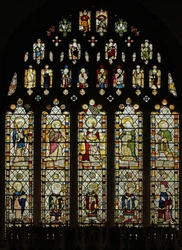 Window Ew forestillende Somerset-glas fra ca. 1450 i østvinduet med ti fine helgenfigurer