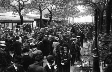 Generelt billede af fuglemarkedet, Paris, 1931.