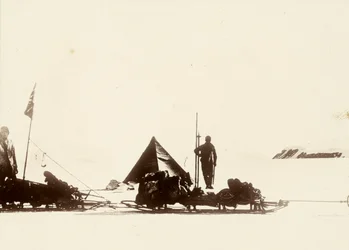 Længst mod syd: 85° 17’ sydlig bredde, Den nationale antarktiske ekspedition. Fra Sir Ernest Henry Shackletons album med titlen „Den nationale antarktiske ekspedition (1901-1903)“