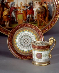 Servering af porcelænskop og underkop lavet af chokolade. Realiseret af Etienne Charles Leguay (1762-1846) 1835 Sevres, porcelænsfabrik